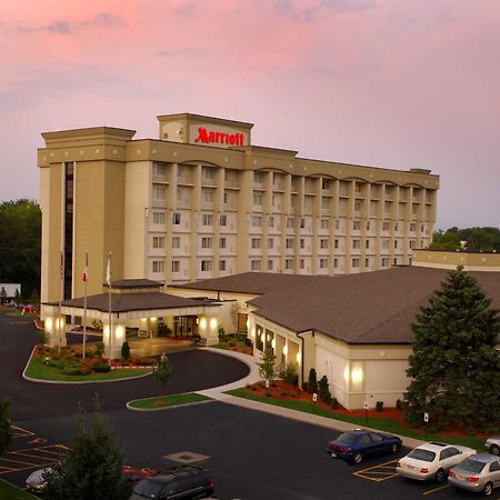 Rochester Airport Marriott Екстер'єр фото
