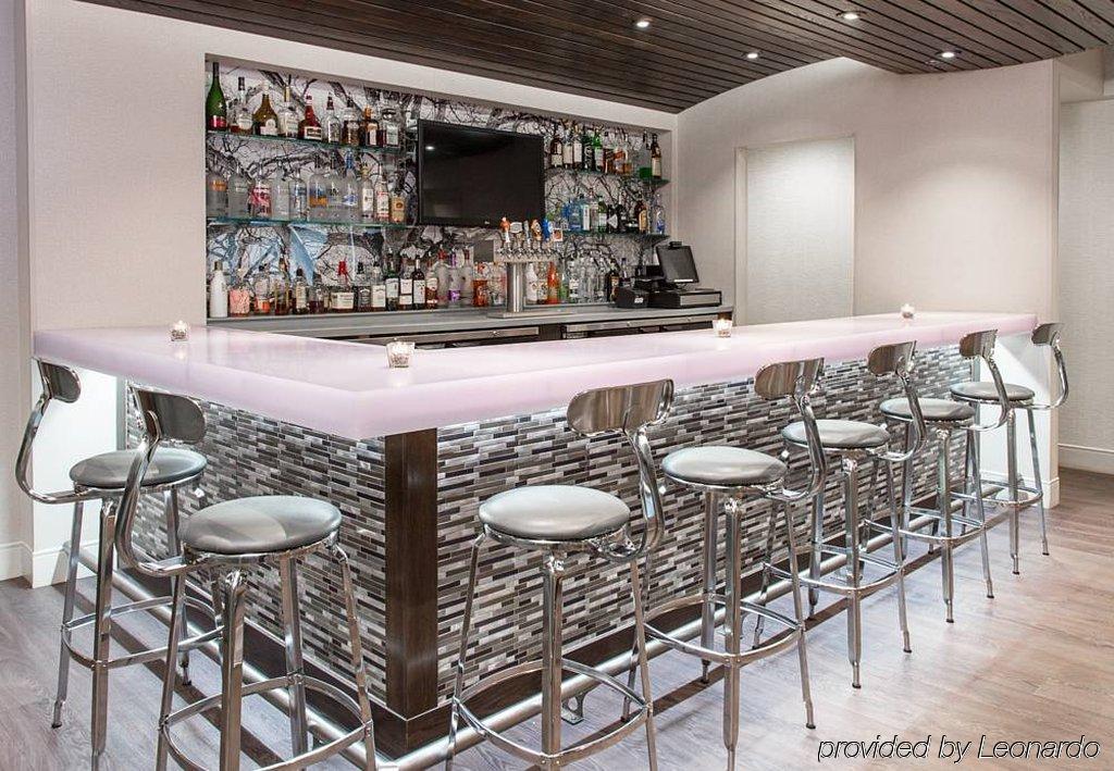 Rochester Airport Marriott Екстер'єр фото