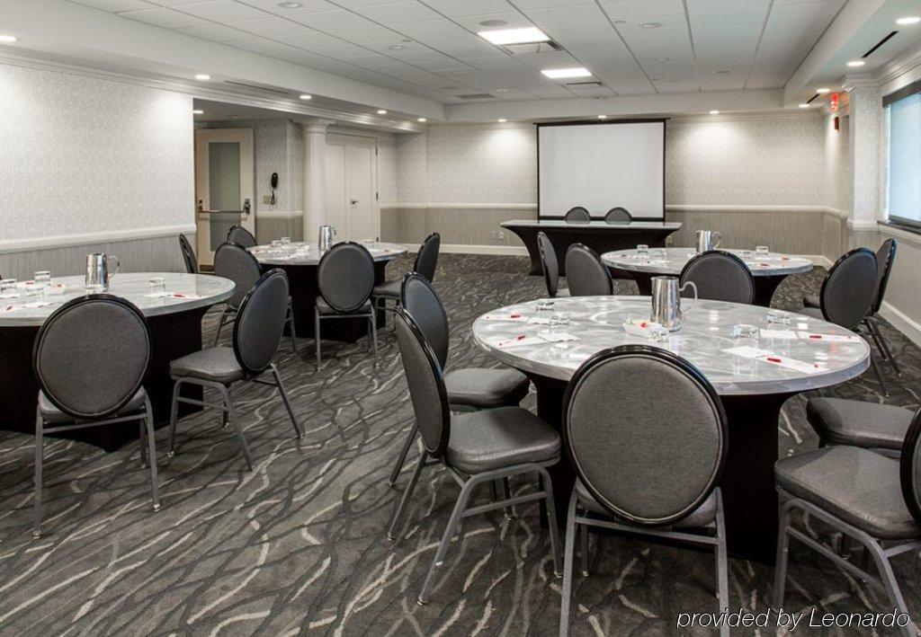 Rochester Airport Marriott Екстер'єр фото