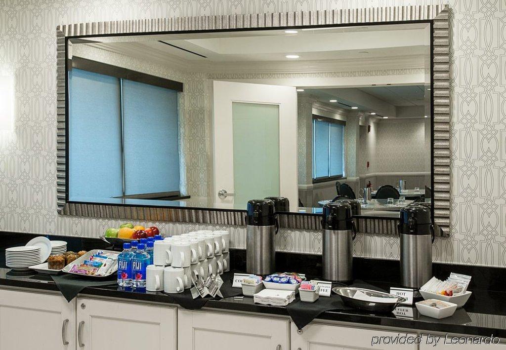 Rochester Airport Marriott Екстер'єр фото